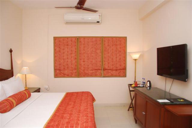 The Lalit Traveller Khajuraho Khajurāho Exterior foto