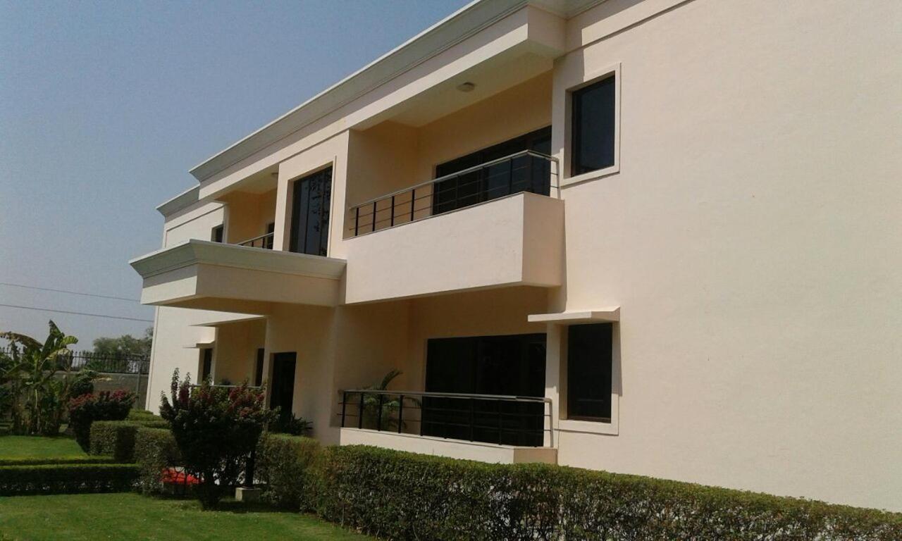 The Lalit Traveller Khajuraho Khajurāho Exterior foto