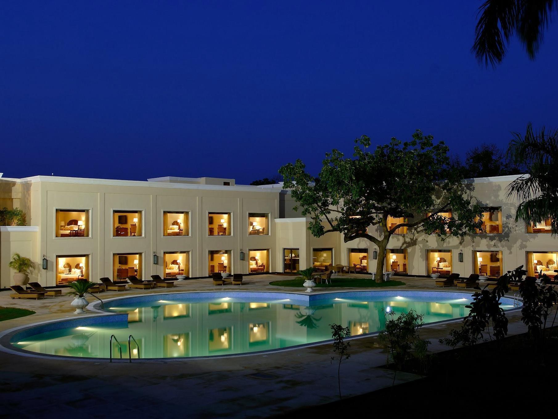 The Lalit Traveller Khajuraho Khajurāho Exterior foto